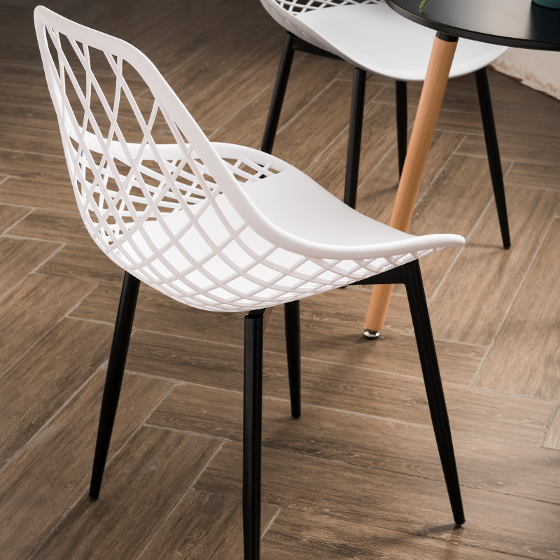 High Quality Modern Design China Factory Plastic Mesh Chair Dining Room PP Seat Plastic Dining Chairs